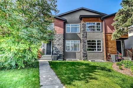 4405 17 Ave NW Calgary, AB T3B 0N7