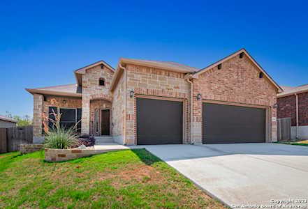 3598 High Cloud Dr New Braunfels, TX 78130