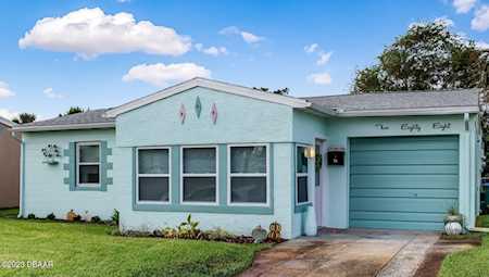288 Woodland Avenue Daytona Beach, FL 32118