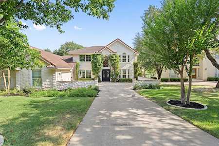 70 Tiburon DR The Hills, TX 78738
