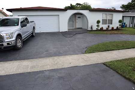 9531 NW 20th Pl Sunrise, FL 33322