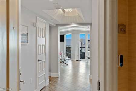 2777 Paradise Rd #1905 Las Vegas, NV 89109