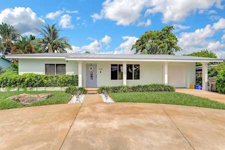 3122 Pierson Drive Delray Beach, FL 33483