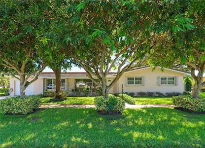2011 N 43rd Ave Hollywood, FL 33021