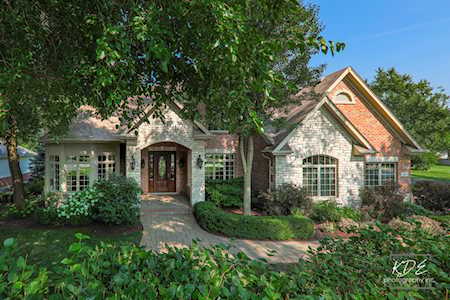 5609 Lomond Ave Downers Grove, IL 60516