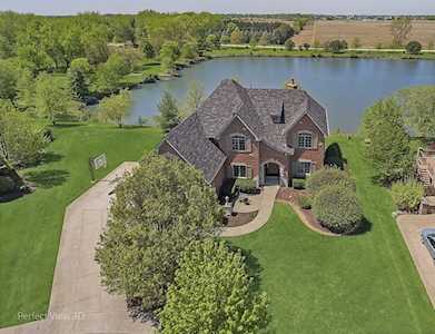 22678 S Pebble Lake Ct Frankfort, IL 60423