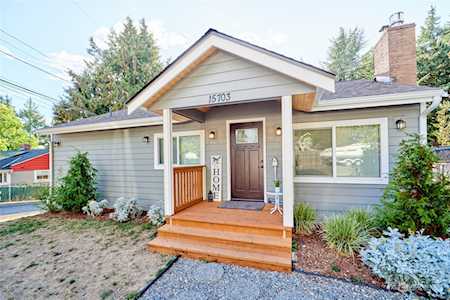 15703 3rd Ave NE Shoreline, WA 98155