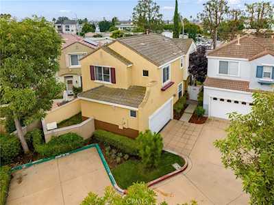 2180 Village Way Signal Hill, CA 90755