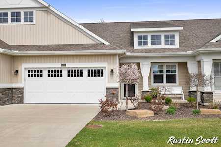 4241 Boynton Hollow Dr SW #55 Grandville, MI 49418