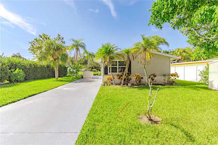 2616 Cyprus Dr Palm Harbor, FL 34684
