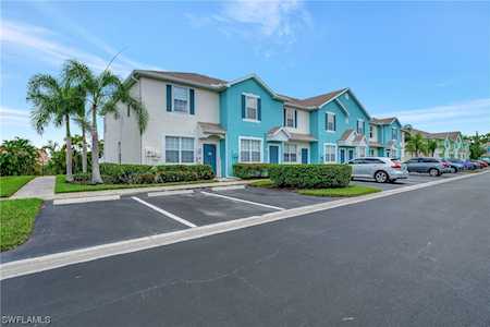3644 Pine Oak Circle #102 Fort Myers, FL 33916