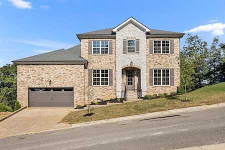 712 Summit Oaks Ct Nashville, TN 37221