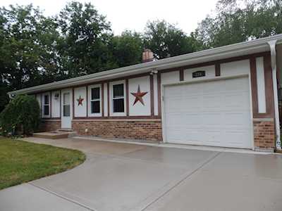 316 Ralph Ct Island Lake, IL 60042