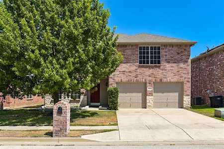 10420 Winding Passage Way Fort Worth, TX 76131
