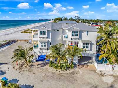 2500 Gulf Dr N Bradenton Beach, FL 34217
