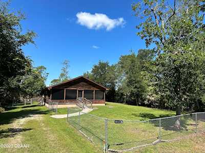 1724 6th Avenue DeLand, FL 32724