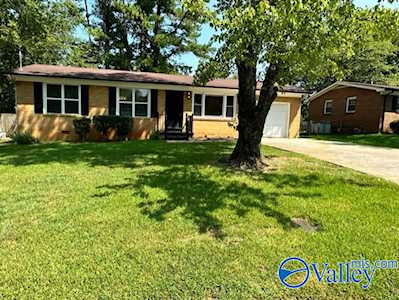 4804 Blue Haven Drive Huntsville, AL 35810