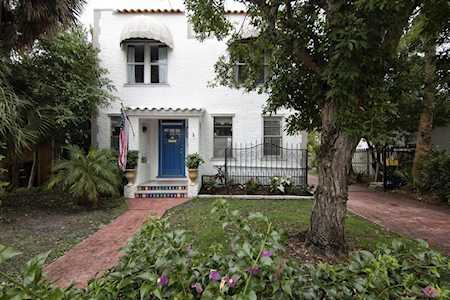 251 9th Street West Palm Beach, FL 33401