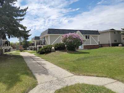 639 Westmount Dr #1-6 Strathmore, AB T1P 1B1