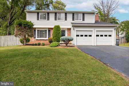9712 Water Oak Dr Fairfax, VA 22031