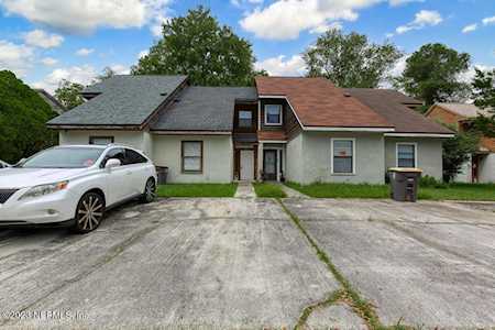 7663 Melissa CT N Jacksonville, FL 32210