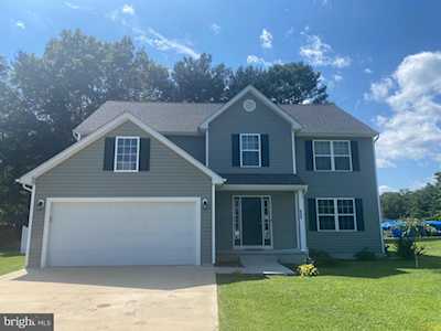 806 W Lane Cir Milford, DE 19963