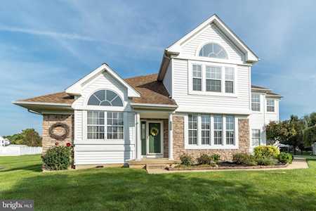 1854 Heritage Dr Jamison, PA 18929