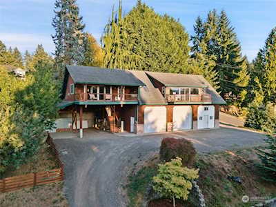 8000 Meyerwood Ln NE Bremerton, WA 98311