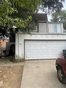 2417 LAS BRISAS Street Fort Worth, TX 76119