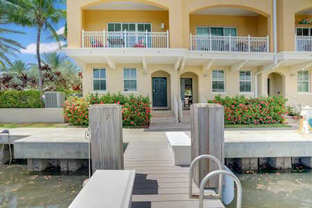 675 Casa Loma Boulevard Boynton Beach, FL 33435