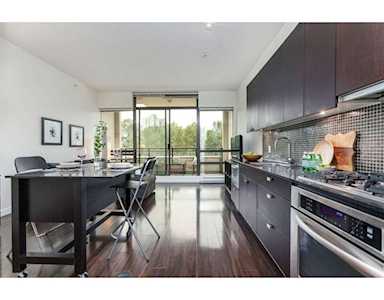121 Brew Street #610 Port Moody, BC V3H 0E2