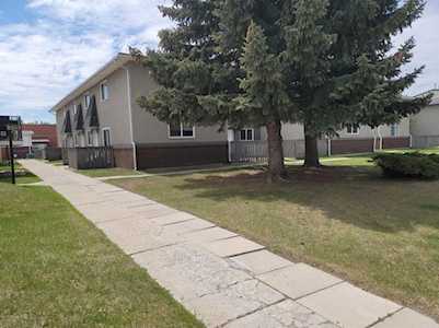 649 Westmount Dr #1-8 Strathmore, AB T1P 1B1