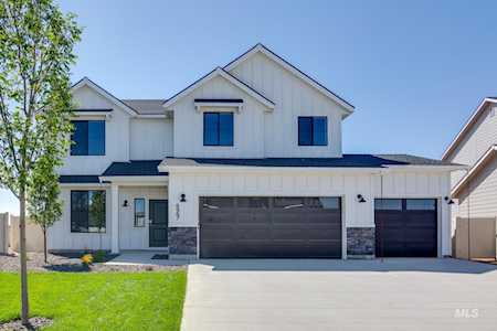 6967 W Dakota Creek Dr Meridian, ID 83646