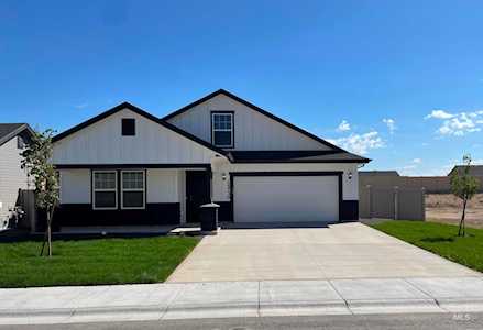 15730 N Shadow Cove Ave Nampa, ID 83651