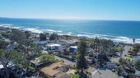 931 Stratford Ct Del Mar, CA 92014