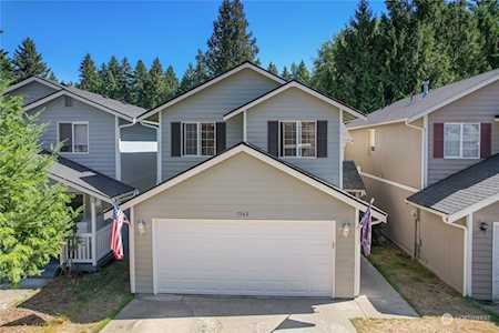 7542 Carnival Place NW Bremerton, WA 98311