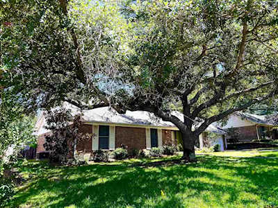 809 Spring Creek Tyler, TX 75703