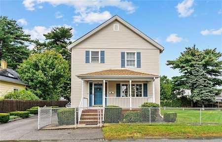 26 Mowry Ave East Providence, RI 02914