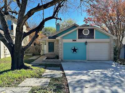 1107 Gatehouse DR Austin, TX 78753