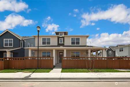 567 SW 99th Place #30 Seattle, WA 98106