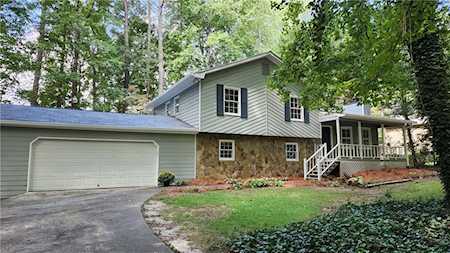 305 Vineyard Drive NW Marietta, GA 30064