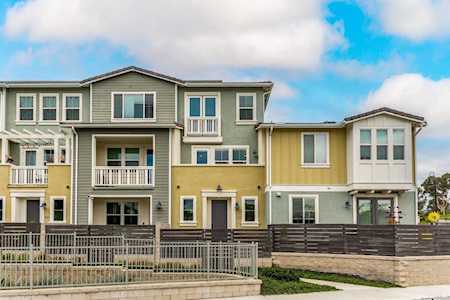 1127 Makena Way Oceanside, CA 92054