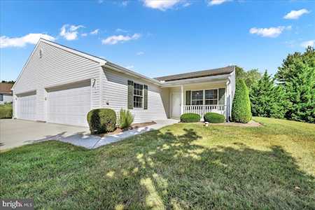 1369 Village Dr Spring Grove, PA 17362