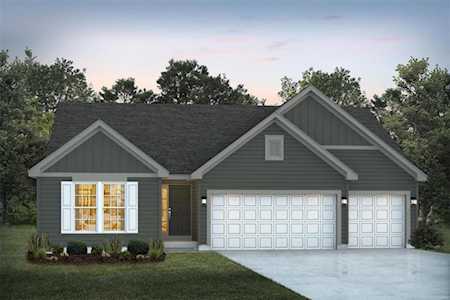 1004 Crystal Creek Parkway Wentzville, MO 63385