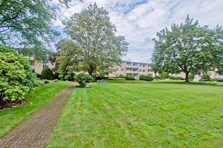 56 Bigelow Ave #18 Watertown, MA 02472