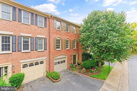 5006 Heritage Ln Alexandria, VA 22311