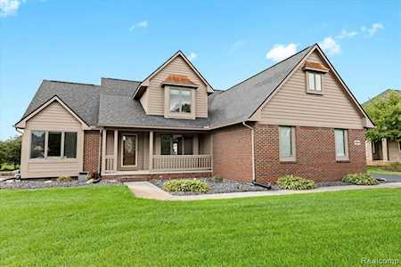 11004 Pembrooke Circle Green Oak Twp, MI 48178