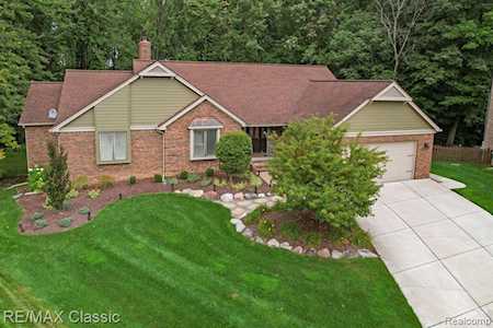 30438 Aston Farmington Hills, MI 48331