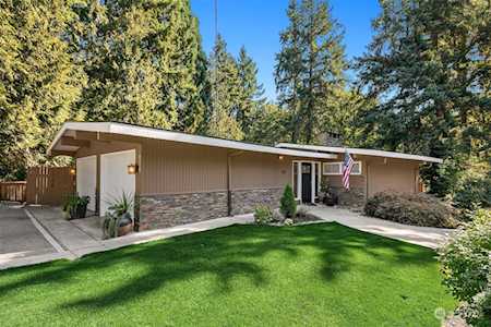 4110 78th Ave SE Mercer Island, WA 98040