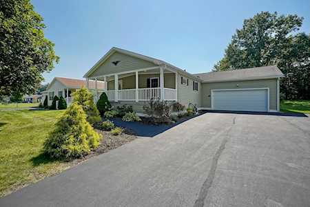 25 Aspen Way North Hampton, NH 03862